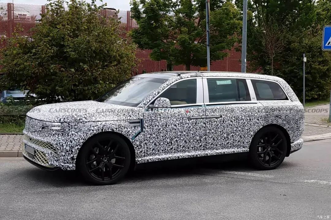用料豪华，无B柱对开门，直指全球顶级豪华SUV阵营？